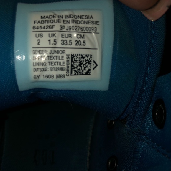 Converse - Picture 3 of 3